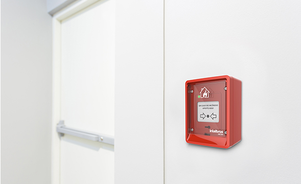 Fácil instalação sobre caixa 4x2