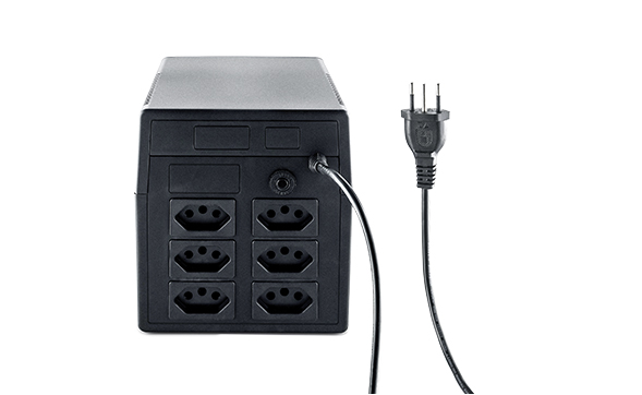 Selo indicando os 6 níveis de proteção do nobreak.