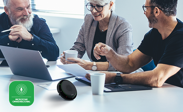 Microfone omnidirecional captando som de todos os lados