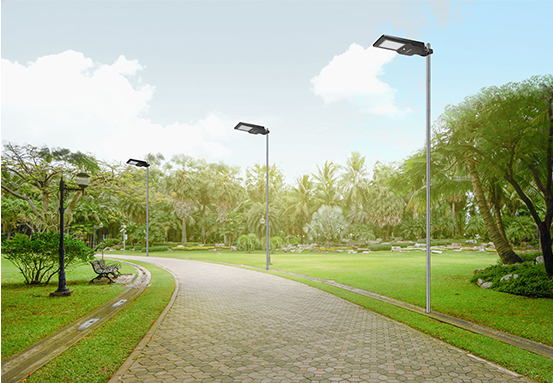 Luminária integrada com painel solar