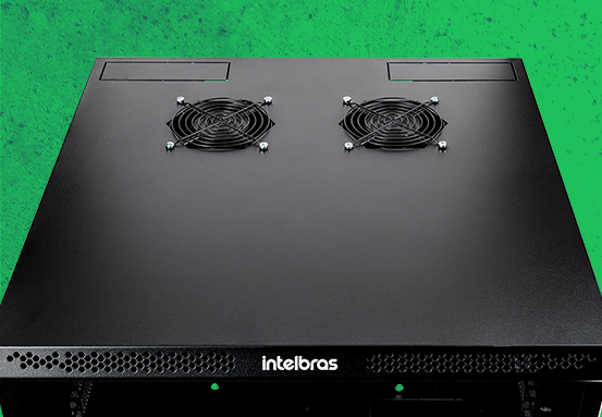 Compatível com vários modelos de rack