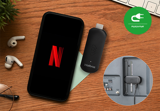 Smart TV Stick conectado na entrada HDMI da TV