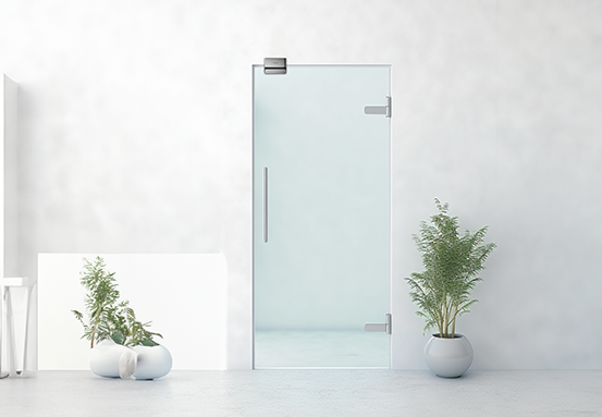 Instalação Versátil em Portas de Vidro