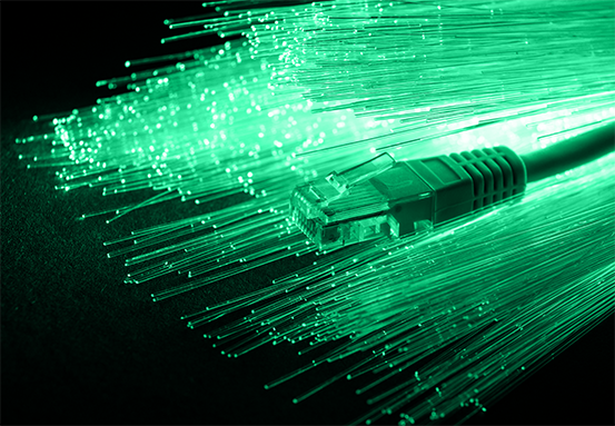 Switch com 16 portas Fast Ethernet para alta conectividade