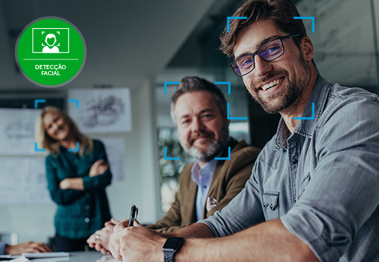 Detecção Facial e Enquadramento Automático
