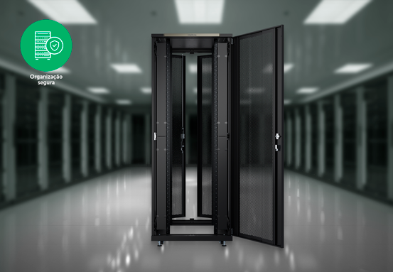 Rack em um ambiente de Data Center organizado e seguro