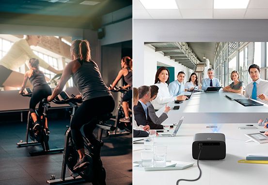 Tela de projeção grande mostrando um filme com resolução Full HD