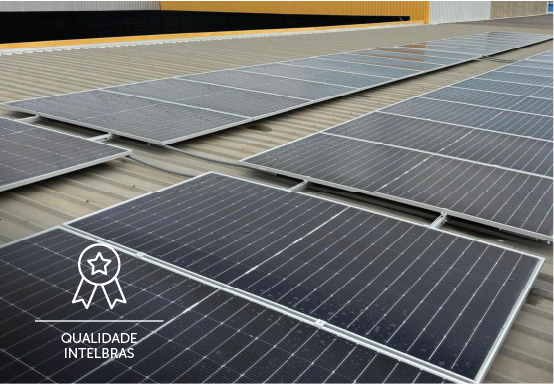 Selo de garantia Intelbras e mapa do Brasil