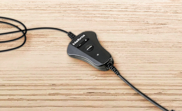 Simplicidade no uso e facilidade com o microfone headset USB
